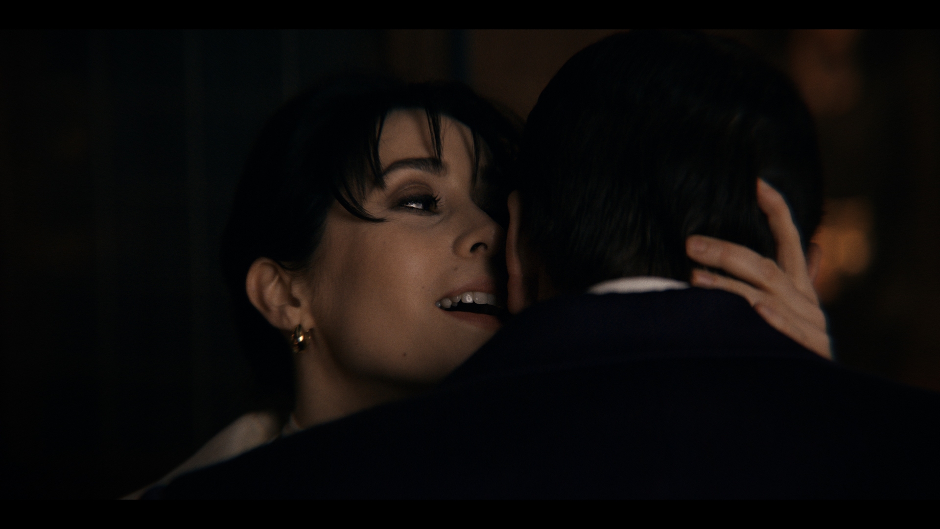 Cristin Milioti as Sofia Gigante Falcone and Colin Farrell as Oswald Oz Cobb in Lauren LeFranc's HBO crime drama fantasy adaptation television series, The Penguin Episode 1